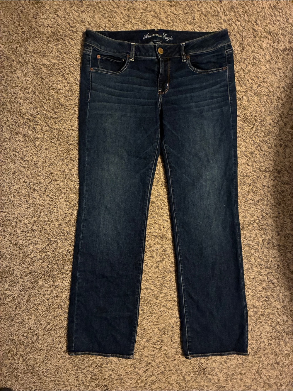 American Eagle low rise straight jean -size 14 regular